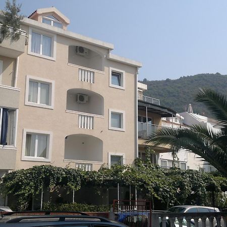 Hibiscus Guest House Budva Eksteriør bilde